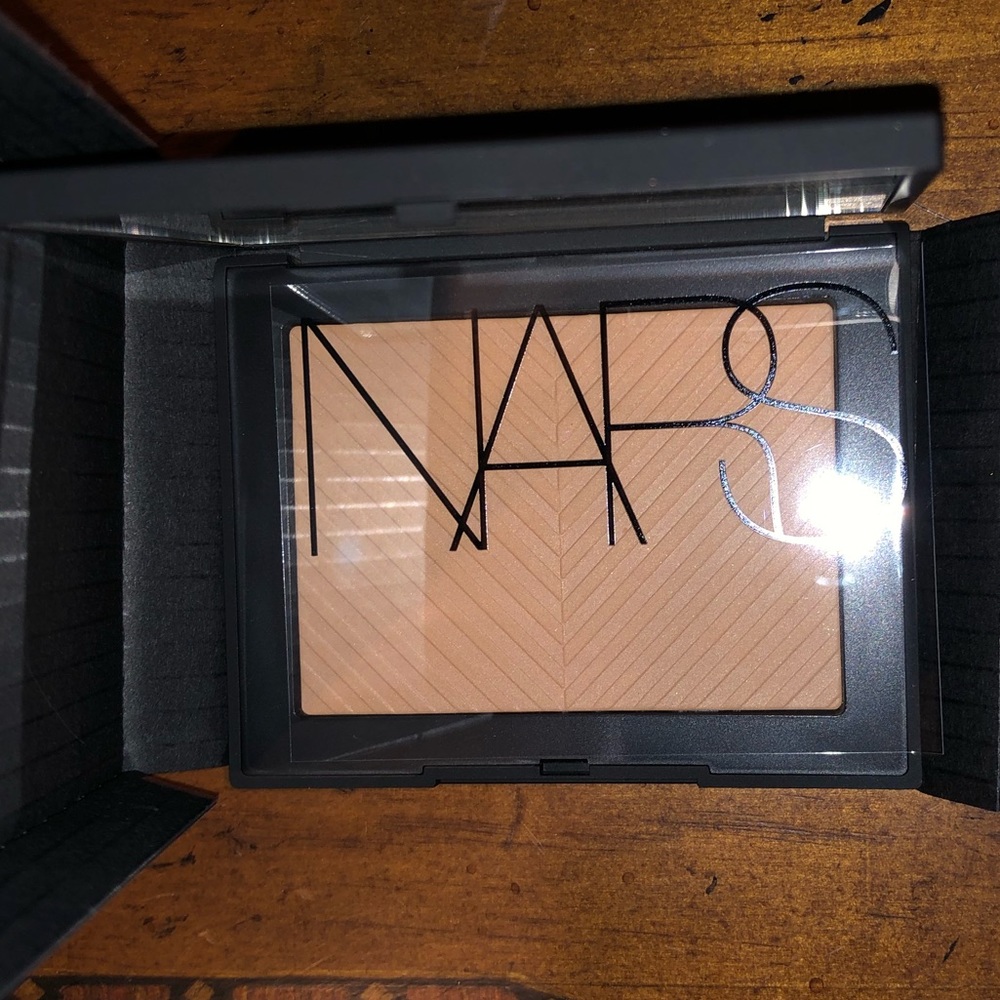 NARS Sun Wash Diffusing Bronzer- LAGUNA